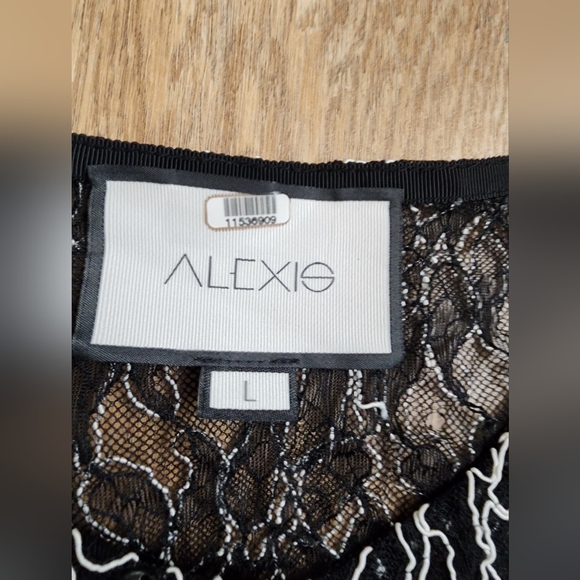 Alexis Floral Lace Sheer Cardigan Topper Top Embroidered Textured L Bell Sleeve - Picture 6 of 11